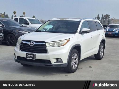 Blizzard Pearl 2015 Toyota Highlander XLE