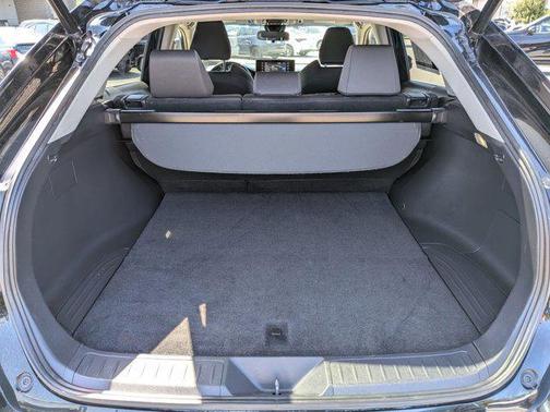 Black 2022 Toyota Venza LE