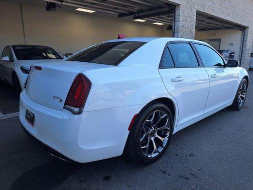 2018 Chrysler 300 S