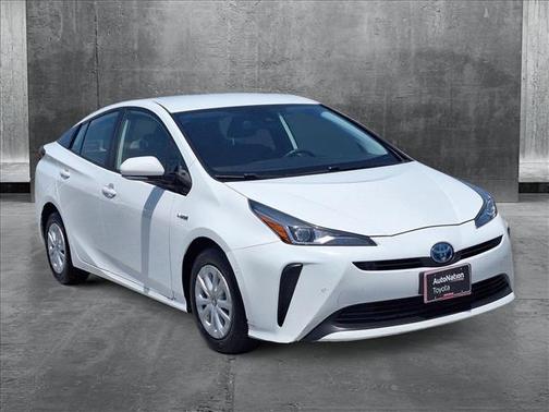 2019 Toyota Prius LE
