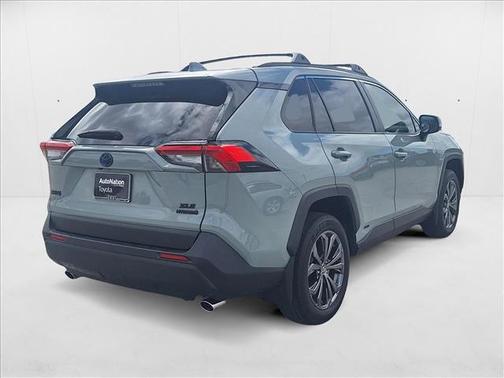 2022 Toyota RAV4 Hybrid XLE Premium