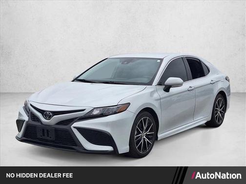 Ice Edge 2023 Toyota Camry SE