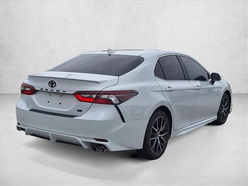 Ice Edge 2023 Toyota Camry SE