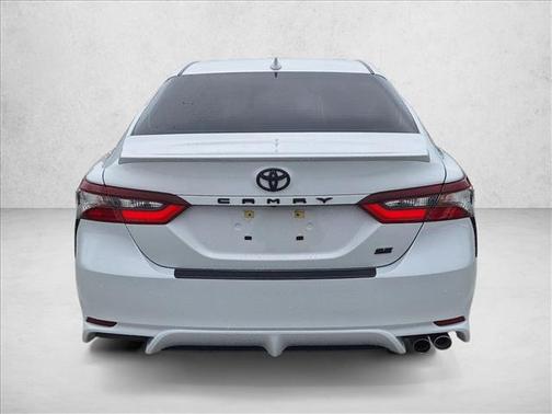 Ice Edge 2023 Toyota Camry SE