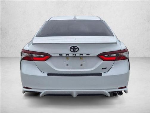 Ice Edge 2023 Toyota Camry SE
