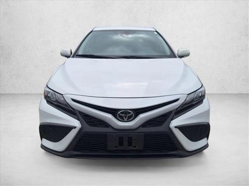 Ice Edge 2023 Toyota Camry SE