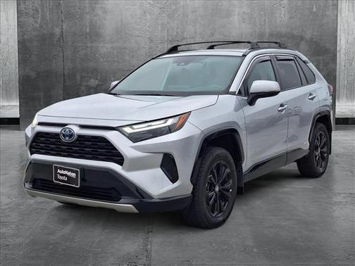 2022 Toyota RAV4 Hybrid SE