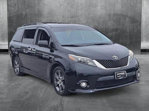 2016 Toyota Sienna SE