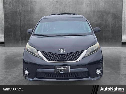 2016 Toyota Sienna SE