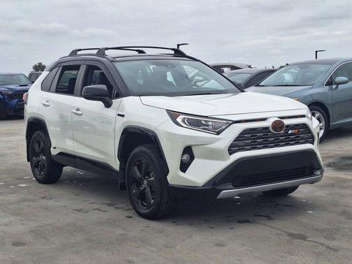 2021 Toyota RAV4 Hybrid SE