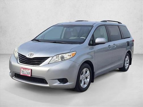 2014 Toyota Sienna LE
