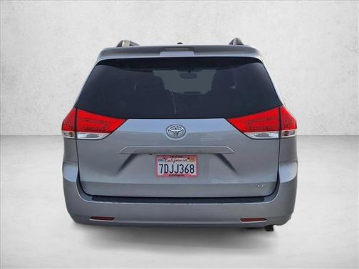 2014 Toyota Sienna LE