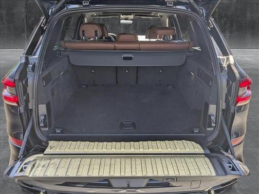 2022 BMW X5 M50i