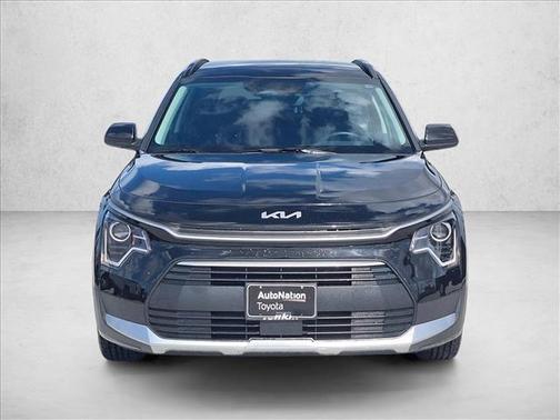 Aurora Black 2024 Kia Niro EX