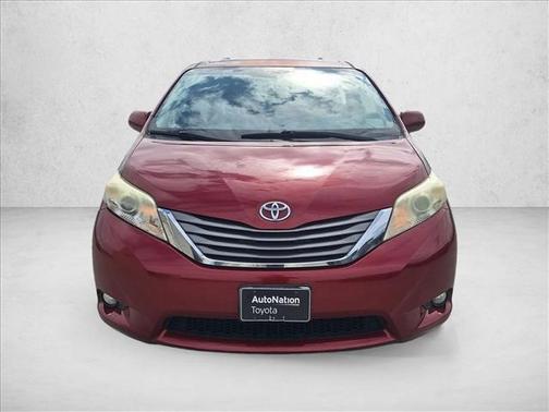 Salsa Red Pearl 2012 Toyota Sienna XLE