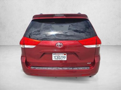 Salsa Red Pearl 2012 Toyota Sienna XLE