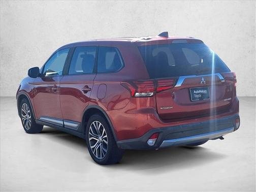 2017 Mitsubishi Outlander ES