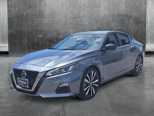 2022 Nissan Altima SR FWD