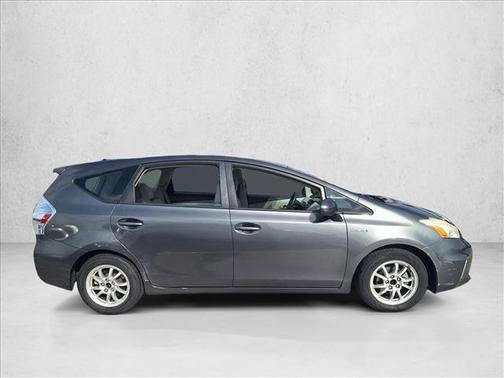 2013 Toyota Prius v Two