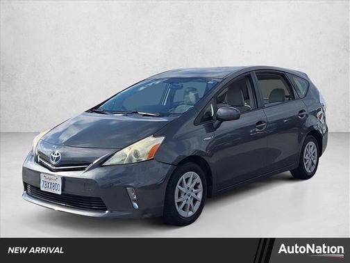 2013 Toyota Prius v Two