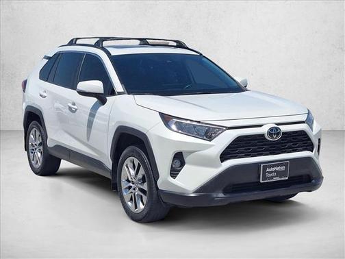 Blizzard Pearl 2021 Toyota RAV4 XLE Premium