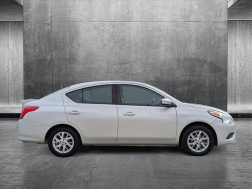2018 Nissan Versa 1.6 SV