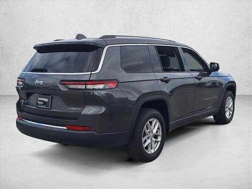 2022 Jeep Grand Cherokee L Laredo