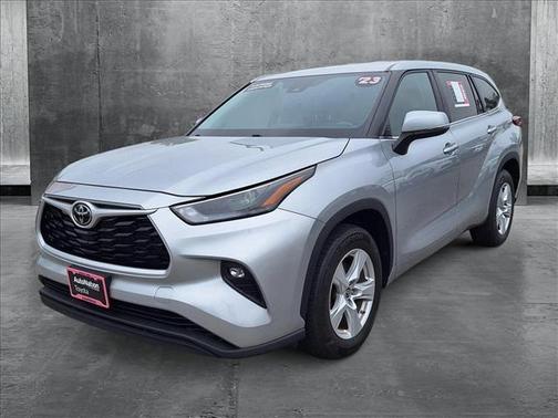2023 Toyota Highlander LE