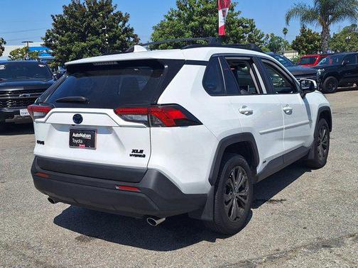 2024 Toyota RAV4 Hybrid XLE Premium