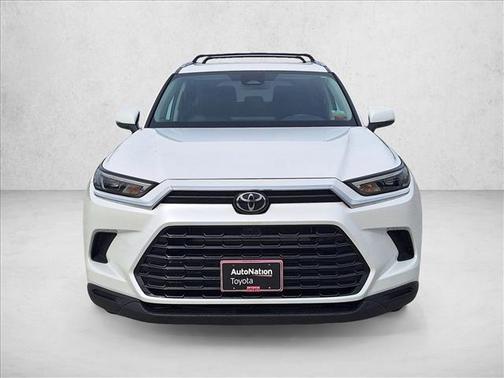 2024 Toyota Grand Highlander Hybrid XLE