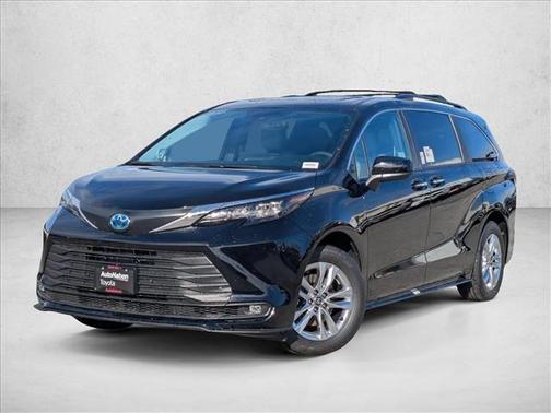 2025 Toyota Sienna XLE