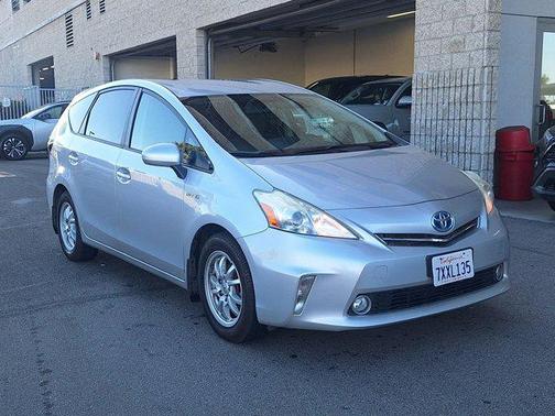 2014 Toyota Prius v Two