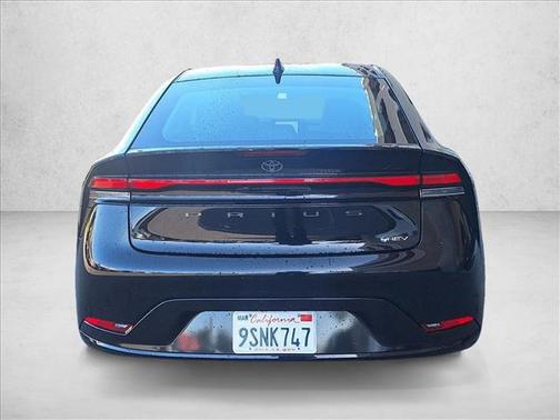 2025 Toyota Prius XLE