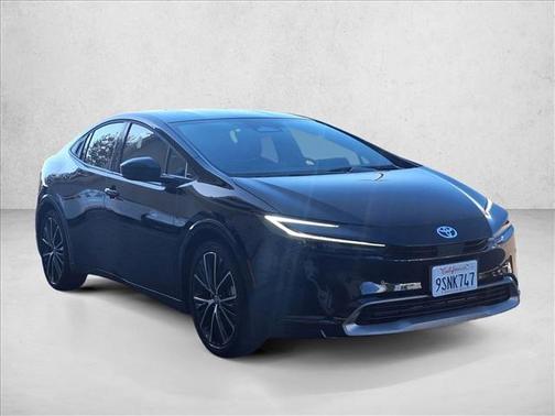 2025 Toyota Prius XLE