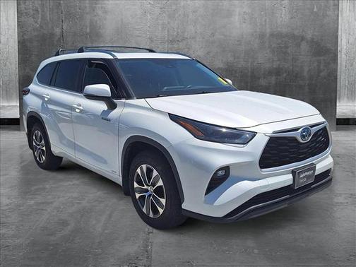 2021 Toyota Highlander Hybrid XLE