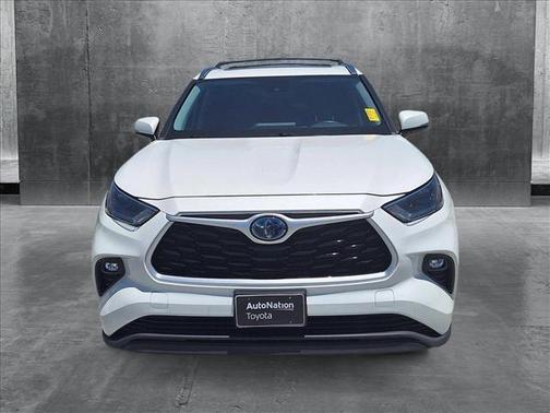 2021 Toyota Highlander Hybrid XLE