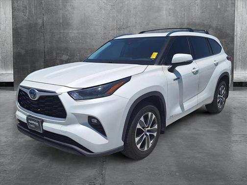 2021 Toyota Highlander Hybrid XLE