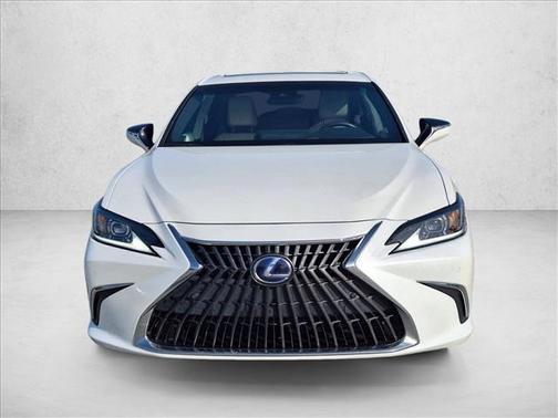 2022 Lexus ES 300h Base