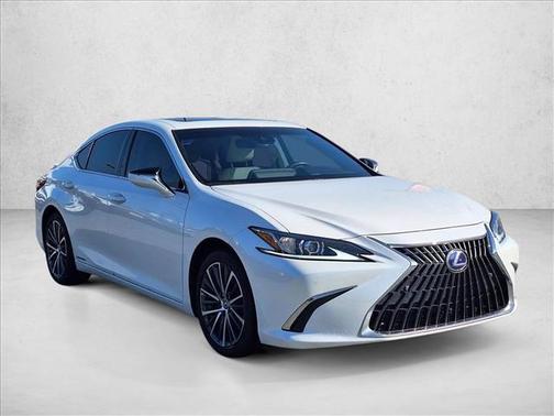 2022 Lexus ES 300h Base
