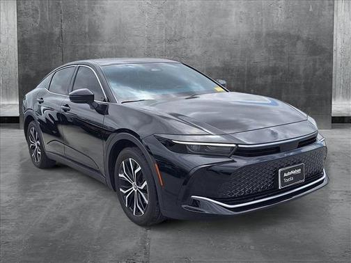 2025 Toyota Crown XLE