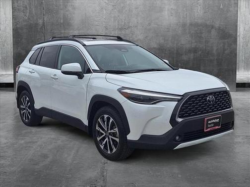 2023 Toyota Corolla Cross XLE