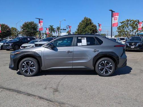 2025 Toyota bZ4X XLE