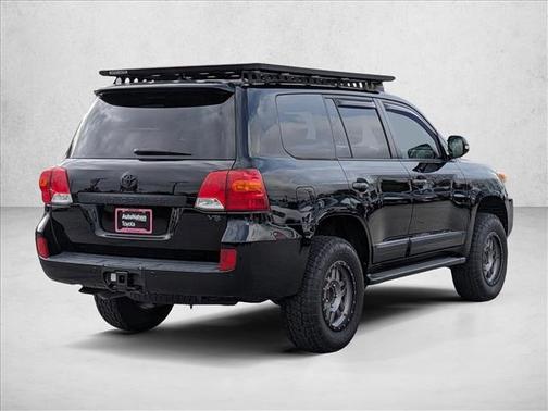 2014 Toyota Land Cruiser Base