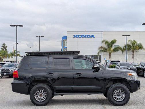 Black 2014 Toyota Land Cruiser Base