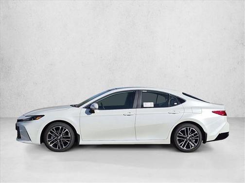 Wind Chill Pearl 2026 Toyota Camry XLE