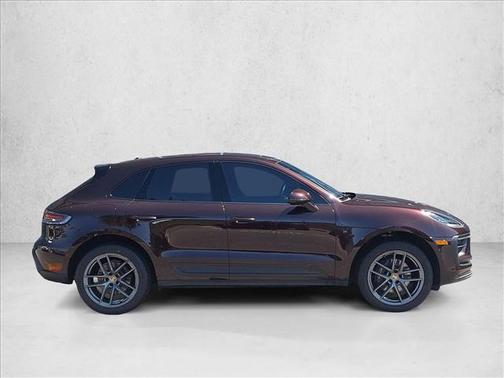 Dolomite Silver Metallic 2023 Porsche Macan Macan