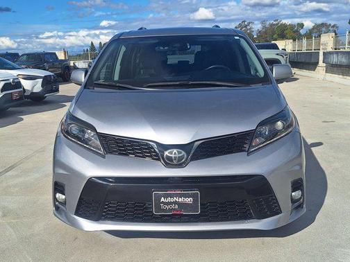 2018 Toyota Sienna SE