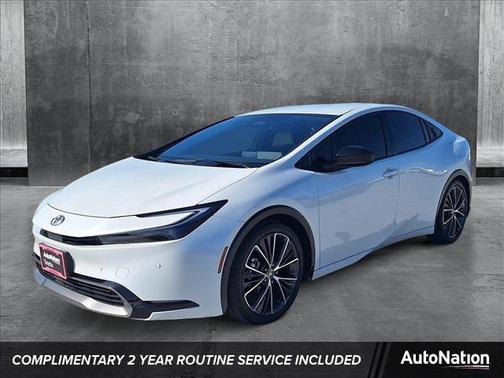 2023 Toyota Prius XLE