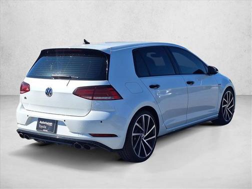 2018 Volkswagen Golf R 2.0T DSG