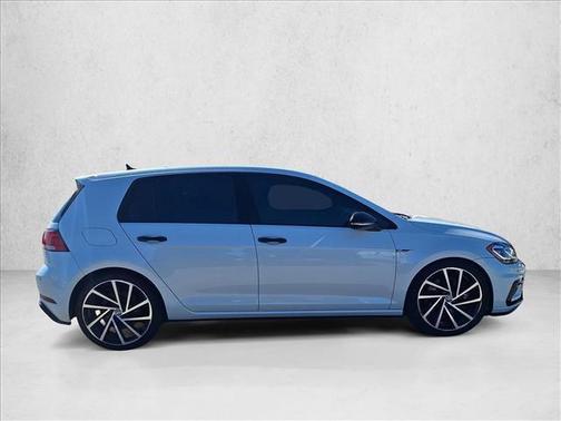 2018 Volkswagen Golf R 2.0T DSG